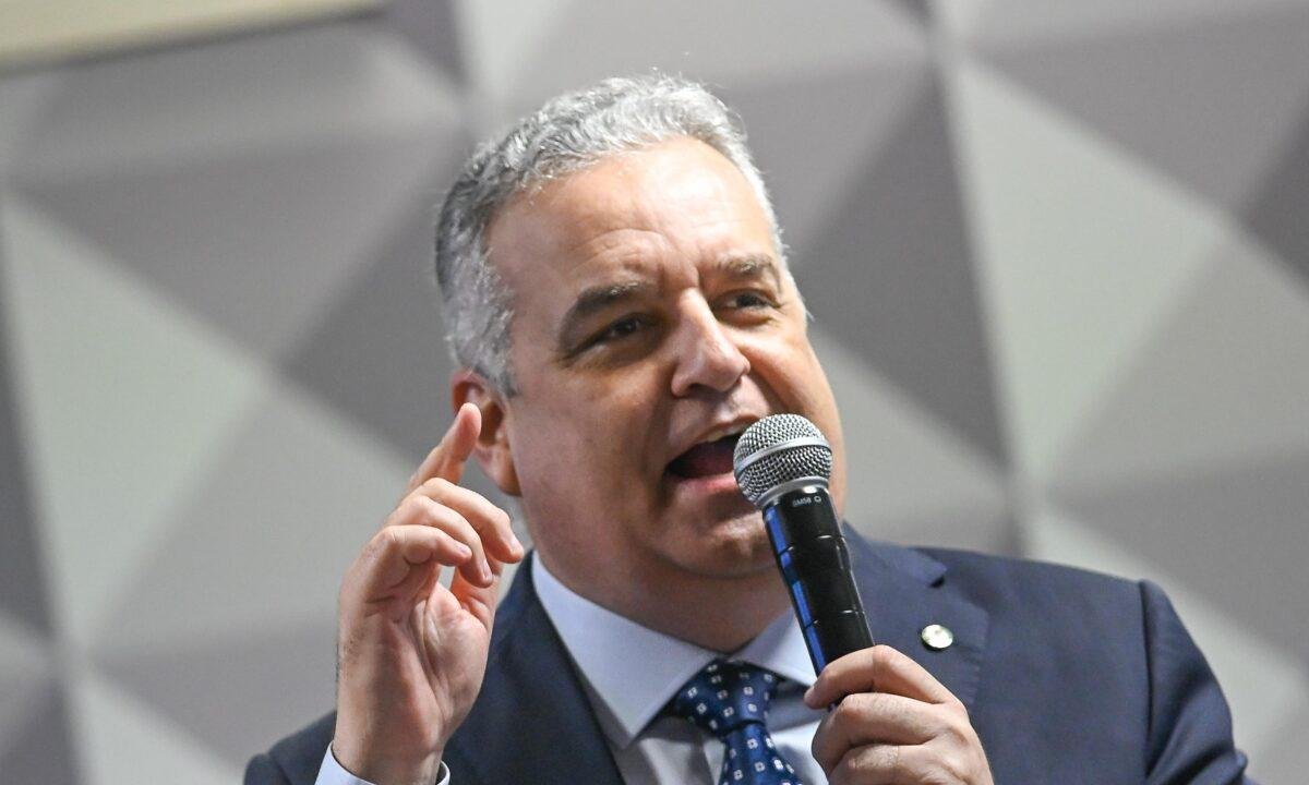 Relator da CPMI do INSS provoca Lula: “Fique com raiva da sua base”