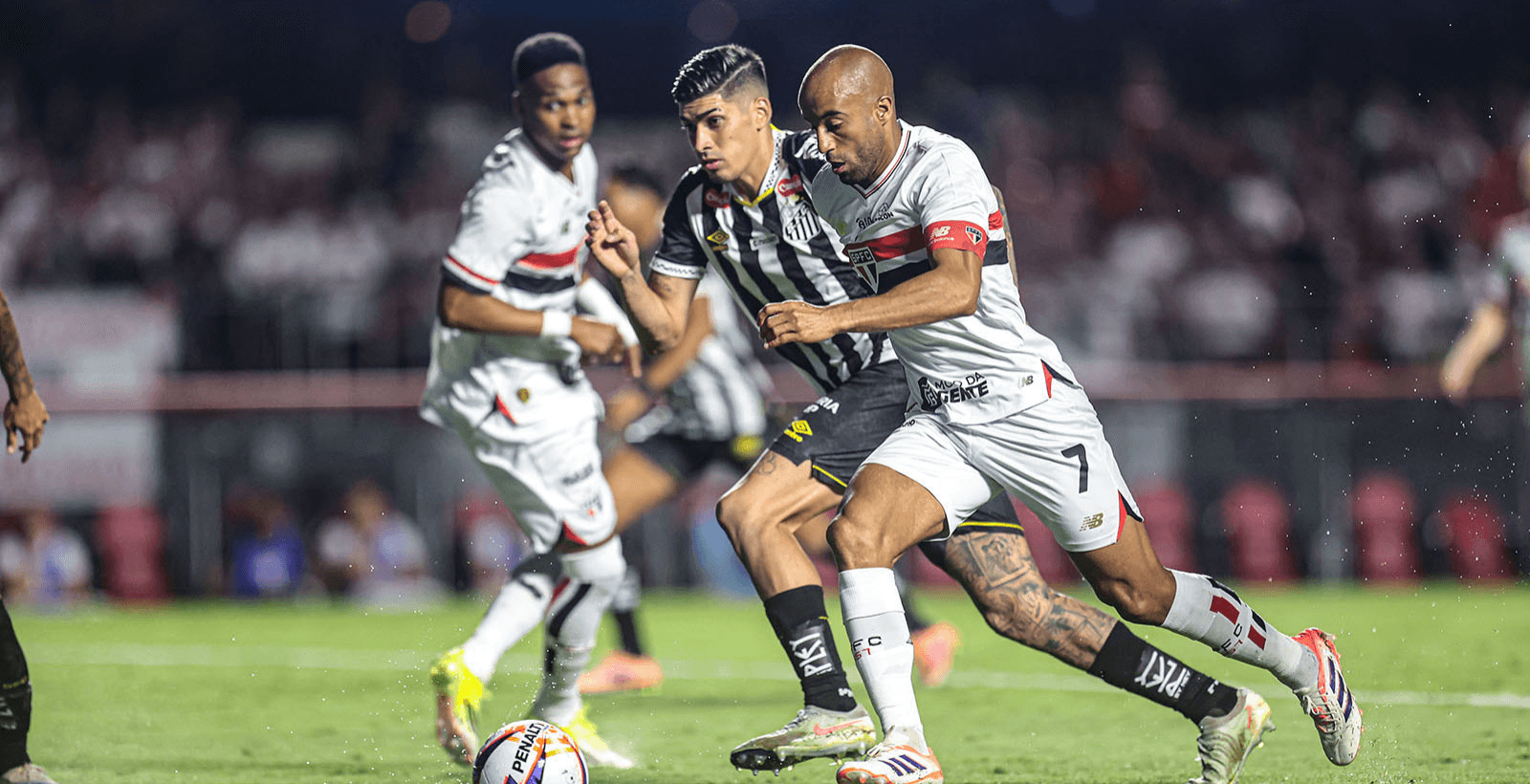 São Paulo visita abalado Santos pelo Brasileirão em busca de 3ª vitória