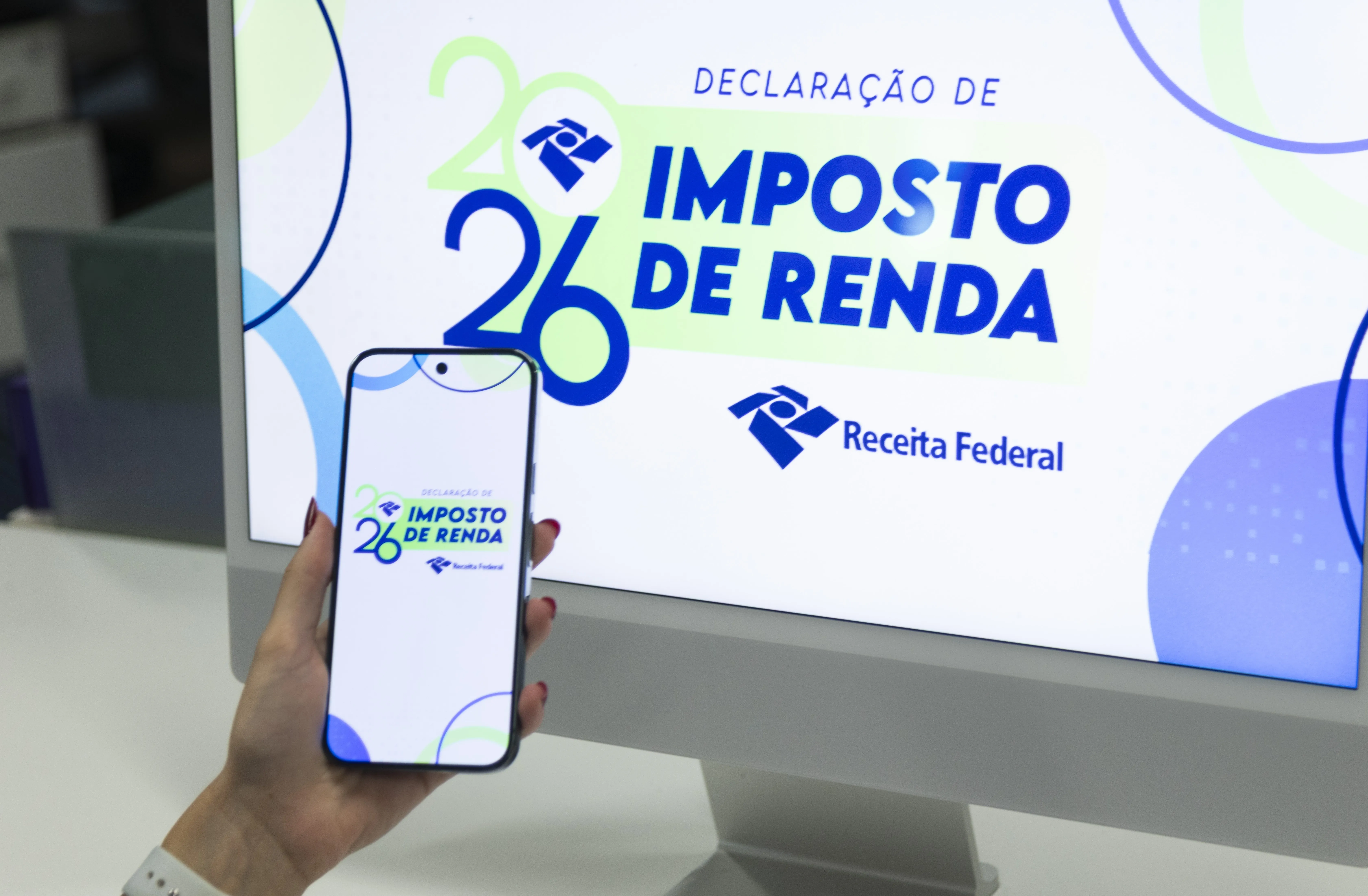 Como consultar a restituição do Imposto de Renda 2026? Veja quem recebe