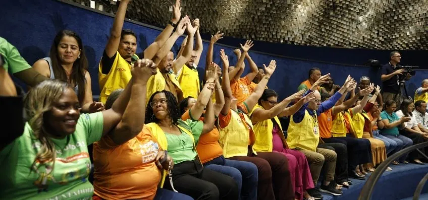 Saiba como votou cada senador na PEC dos agentes de saúde