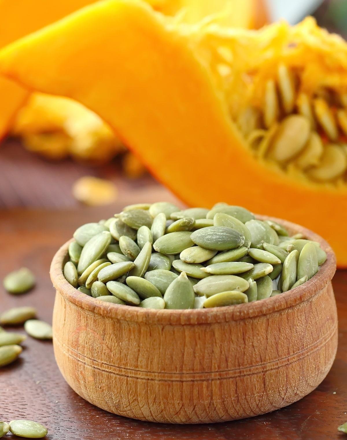 Para que serve a semente de abóbora? Veja benefícios e como incluir na alimentação