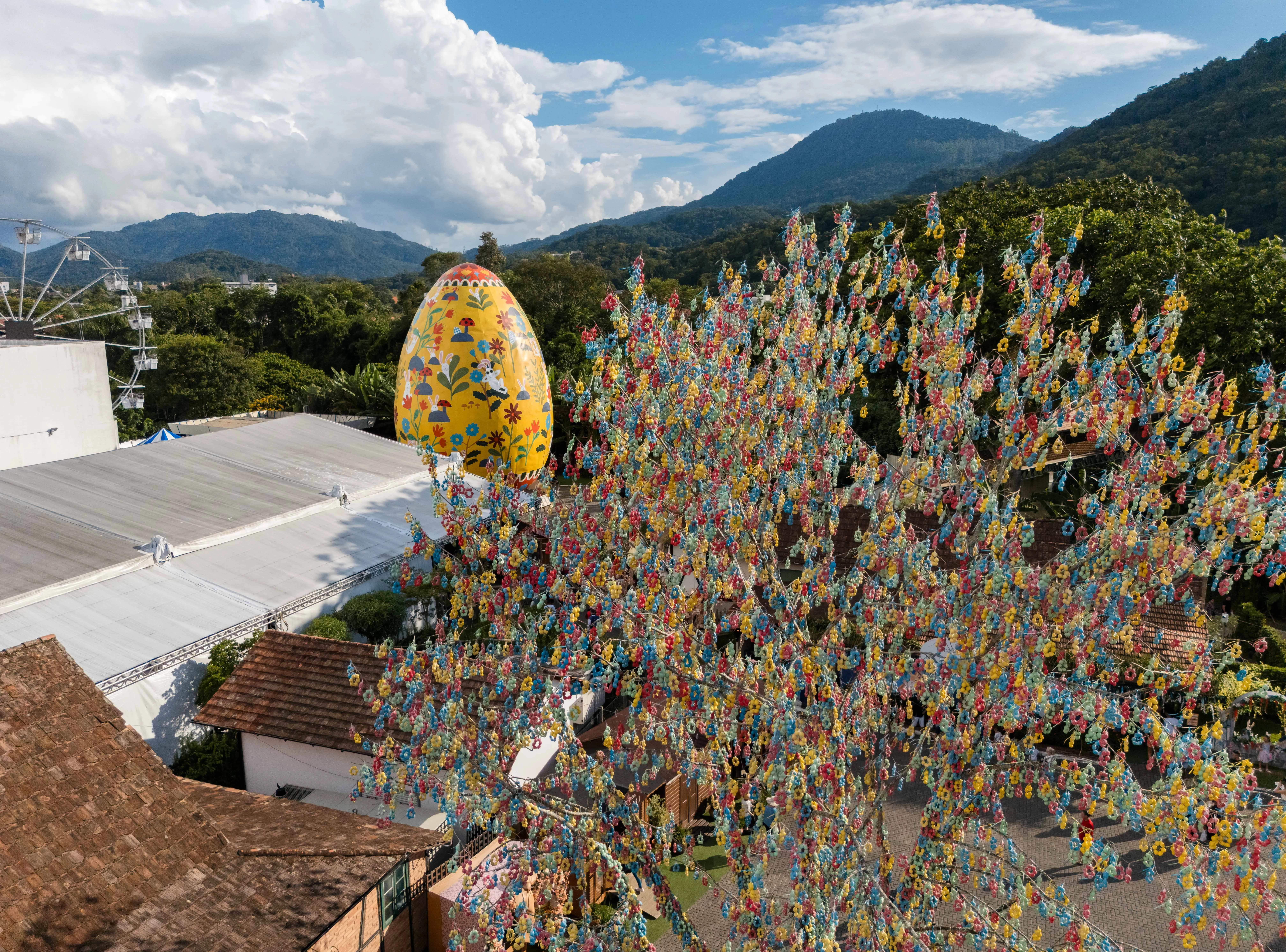 Osterbaum em Pomerode: tradição e economia com 100 mil cascas de ovos