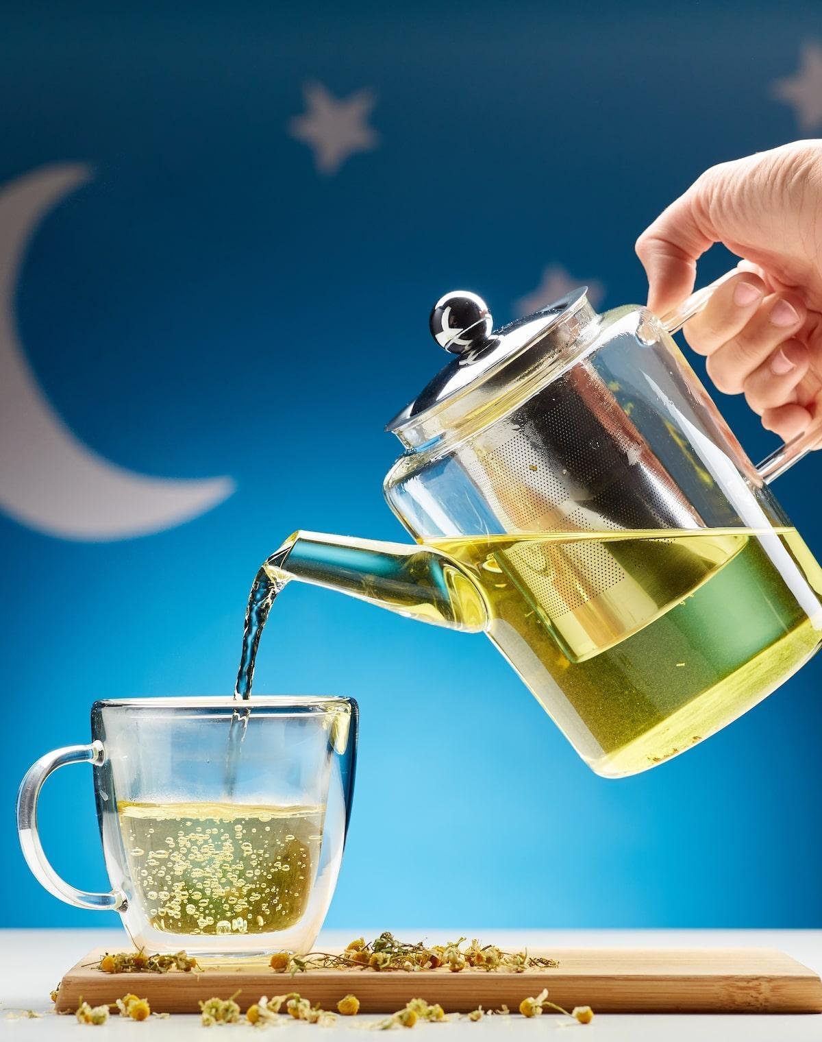 Quais os benefícios de tomar chá de camomila? Veja o modo de preparo