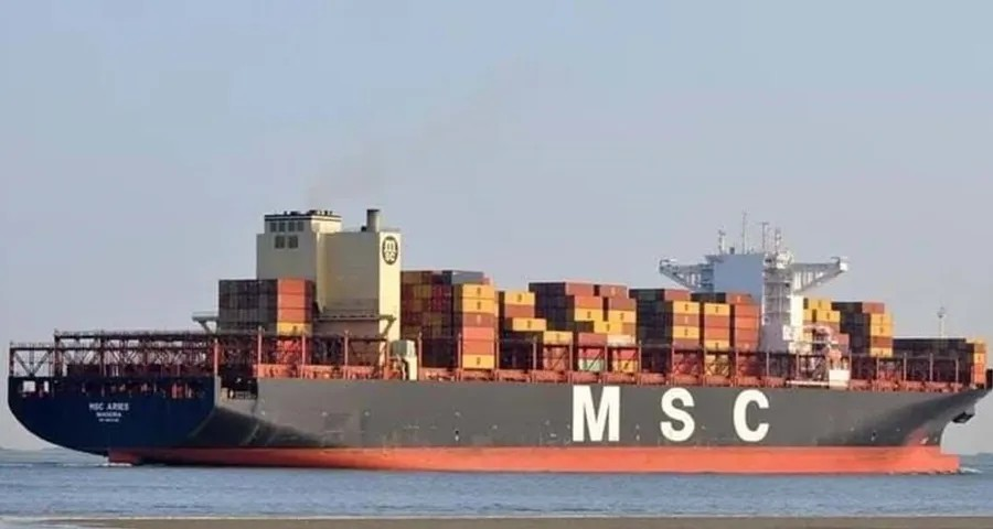 MSC, maior empresa de navegação do mundo, ordena que seus navios no Golfo se coloquem em segurança