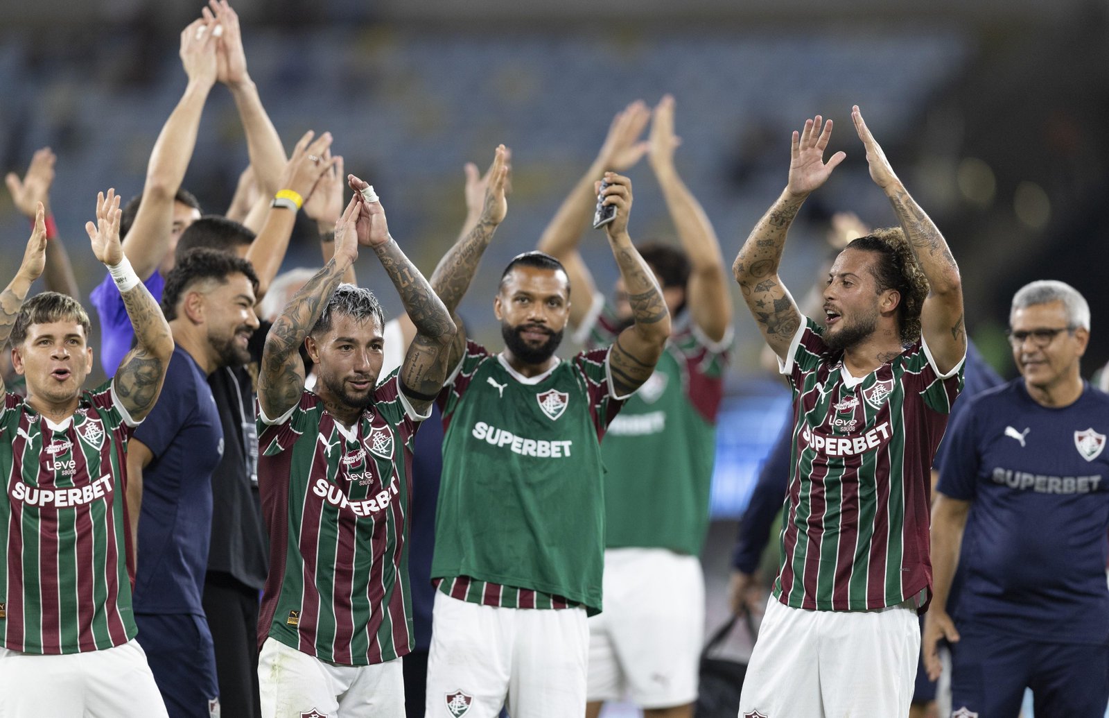 Auxiliar de Zubeldía explica pênalti perdido por Renê e celebra vaga do Fluminense na final do Carioca: 'Queremos ganhar'