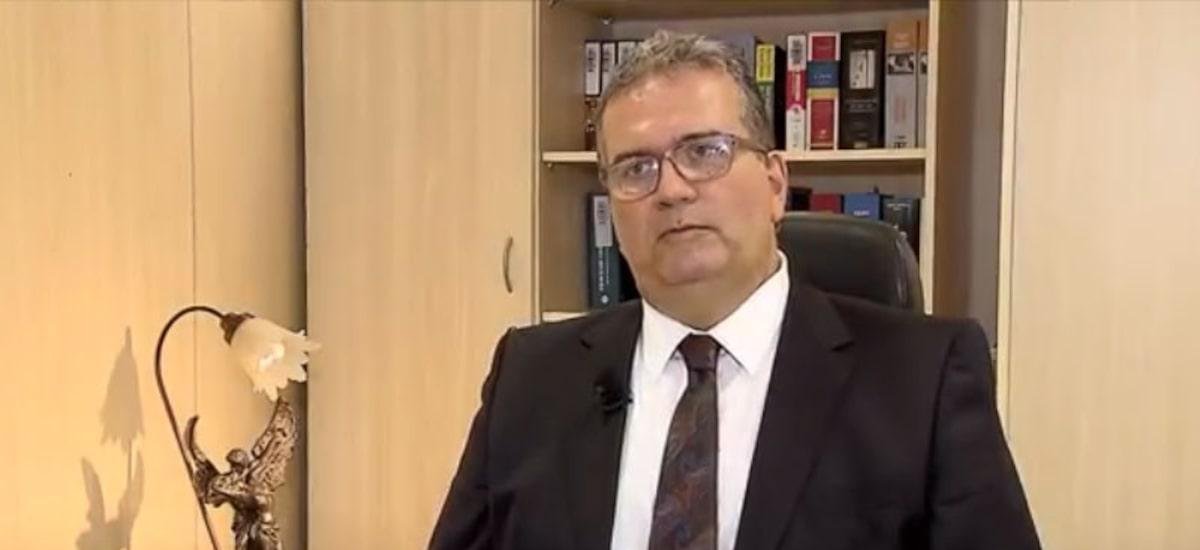 Sem trabalhar desde 2023, juiz acusado de assediar servidoras ganhou R$ 300 mil no último trimestre