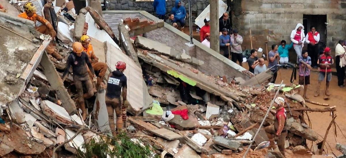 Zema promete antecipar recursos para ajudar cidades afetadas pelas chuva em MG