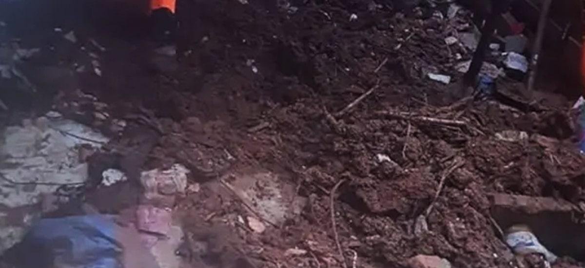 Idosos boiam em colchões após casa de repouso em MG inundar: ‘Está debaixo d´água’