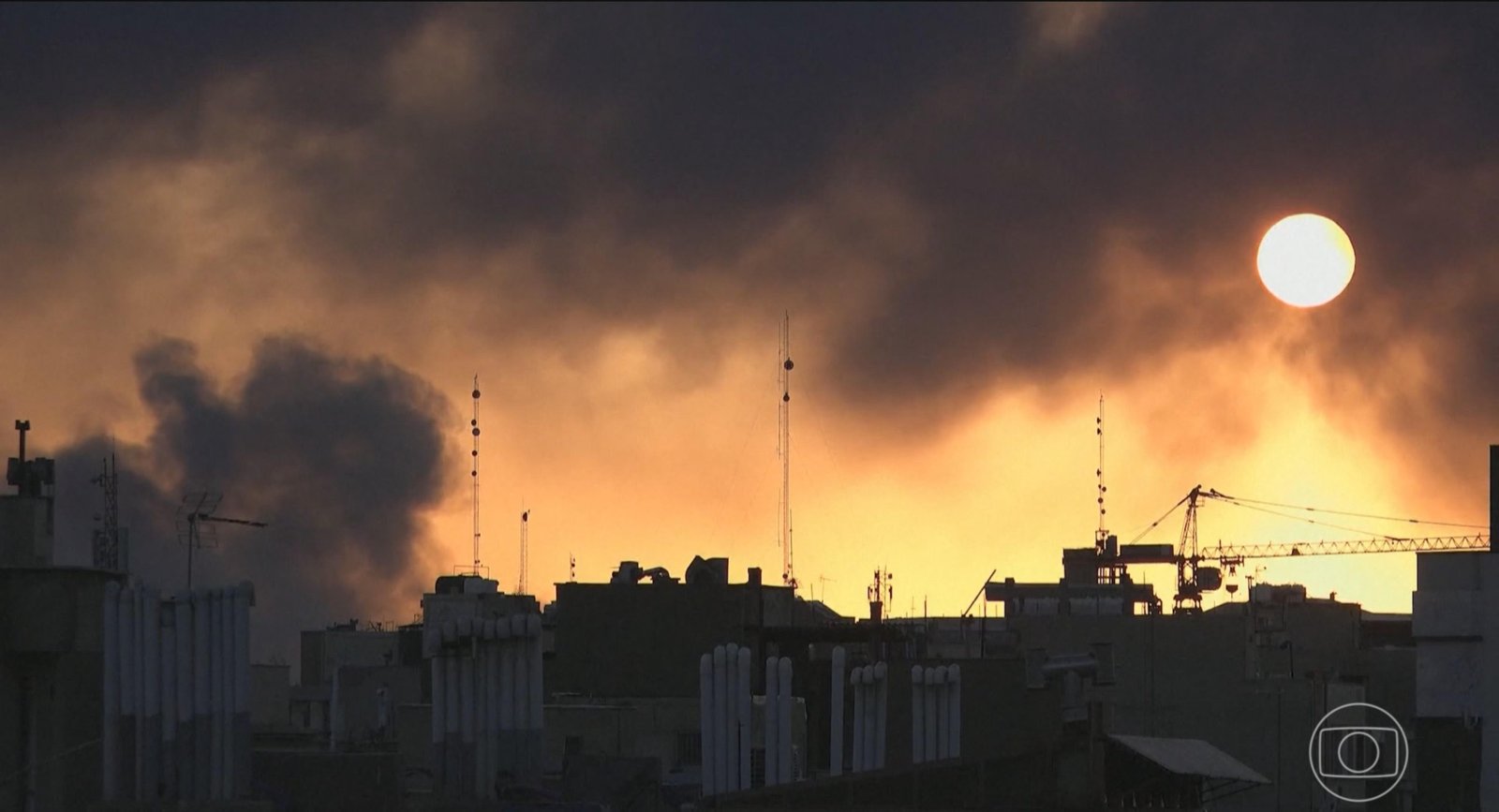 Intensificação dos bombardeios no Irã: Estados Unidos e Israel lançam mísseis contra prédios estratégicos para o regime dos aiatolás | G1