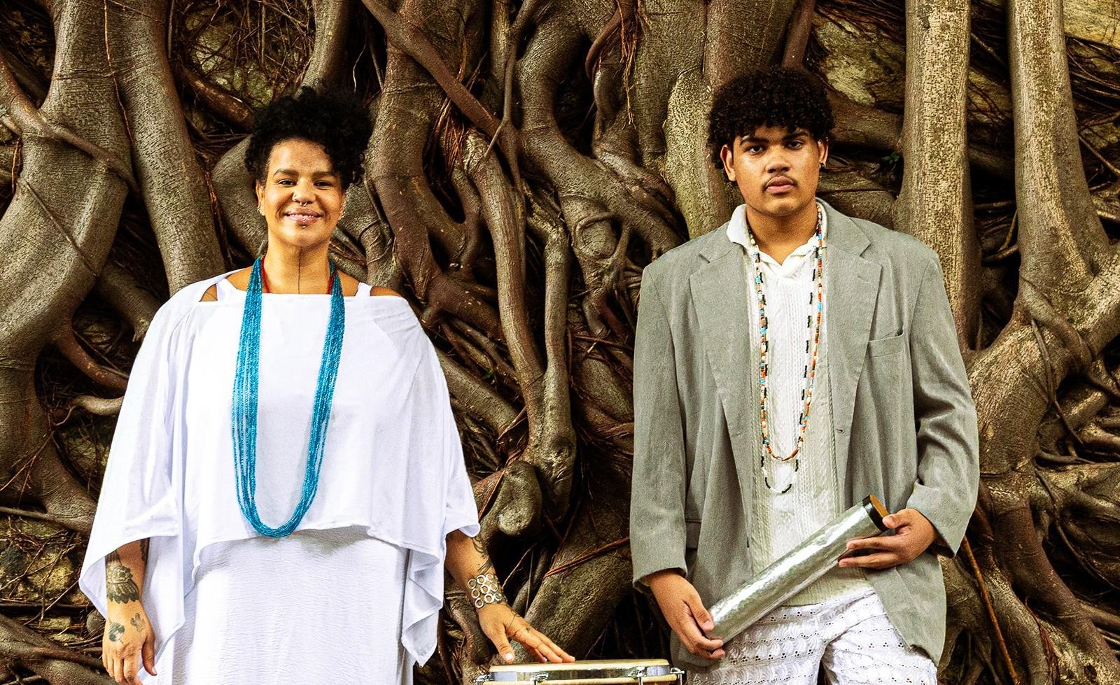 Neta de Selma do Coco, Negadeza perpetua a herança familiar no EP que lançará em abril com o filho Zuri Ribeiro | G1