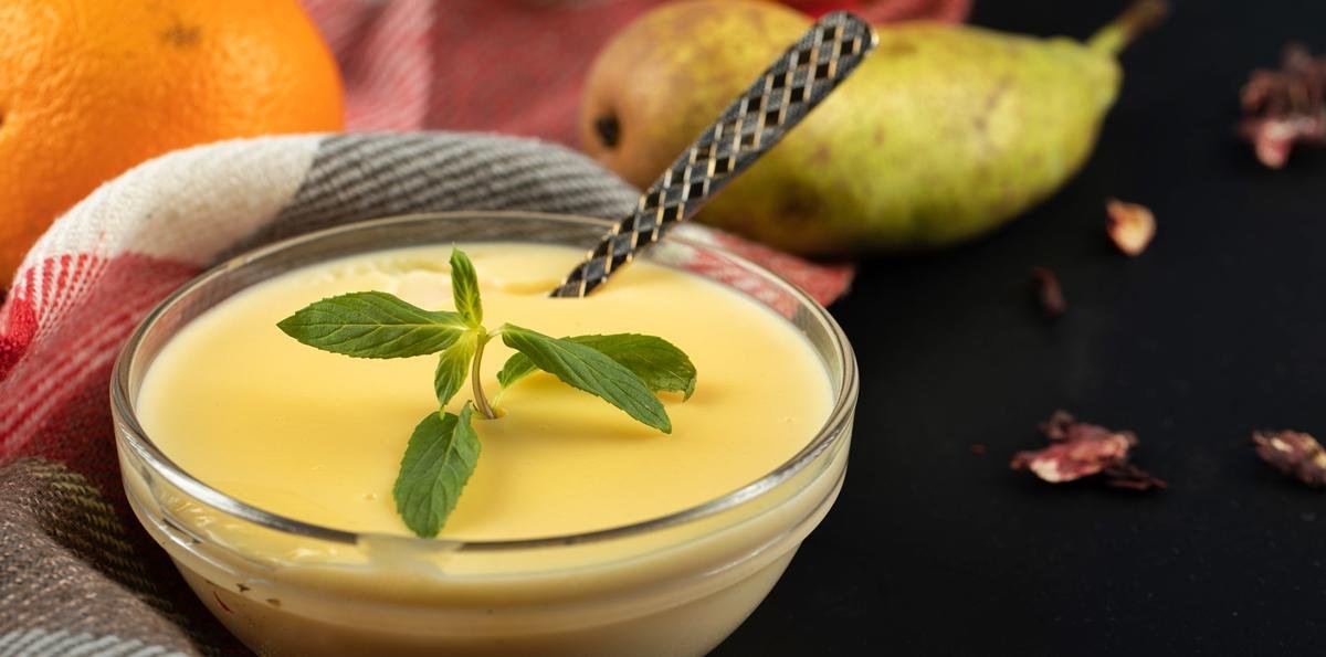 Veja como fazer deliciosa sobremesa de abacaxi com só 3 ingredientes