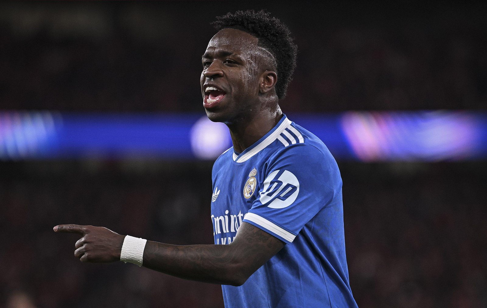 Irmão de jogador argentino posta foto de Vini Jr. em corpo de macaco