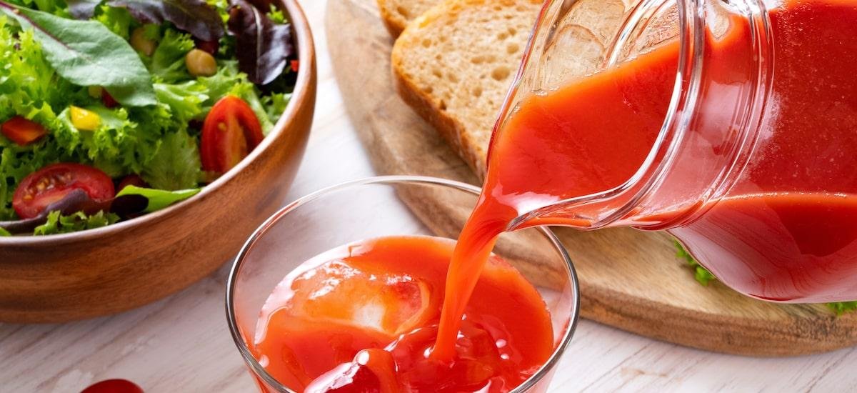 Qual é a diferença entre passata e suco de tomate?