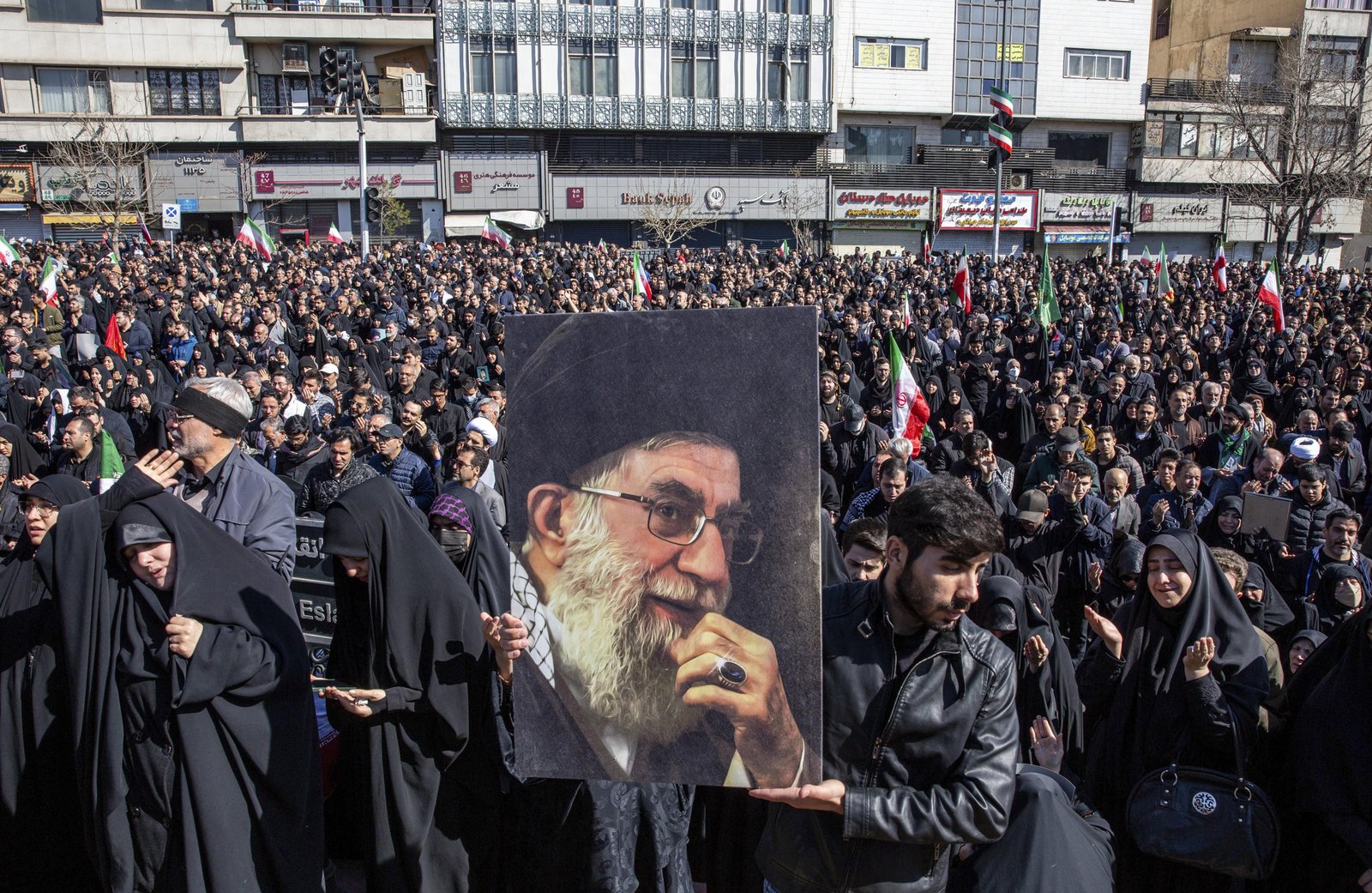 Análise: Regime do Irã pode sobreviver, mas o Oriente Médio será transformado