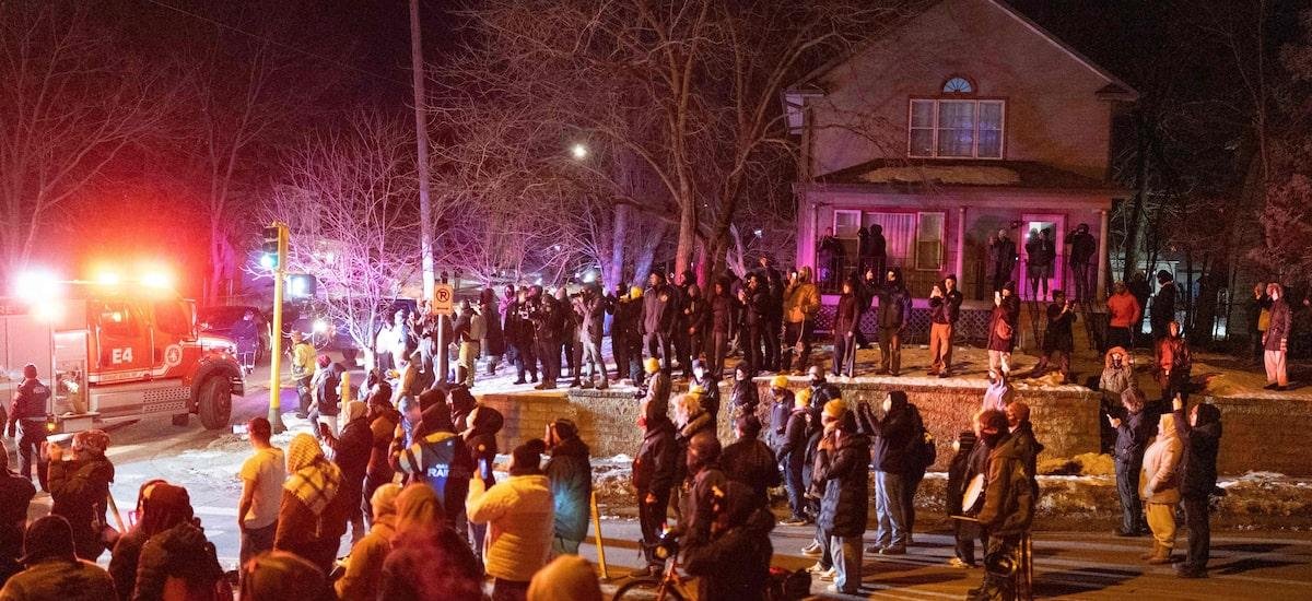 Indignação cresce nos EUA após detenção de criança de cinco anos em operação contra imigrantes