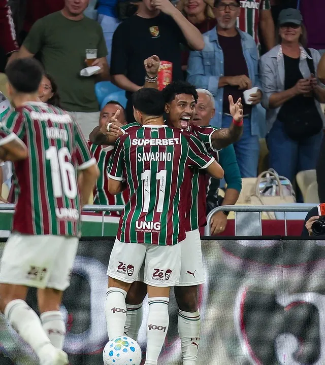 Para Hulk ver: Fluminense vence São Paulo na noite da apresentação do novo reforço