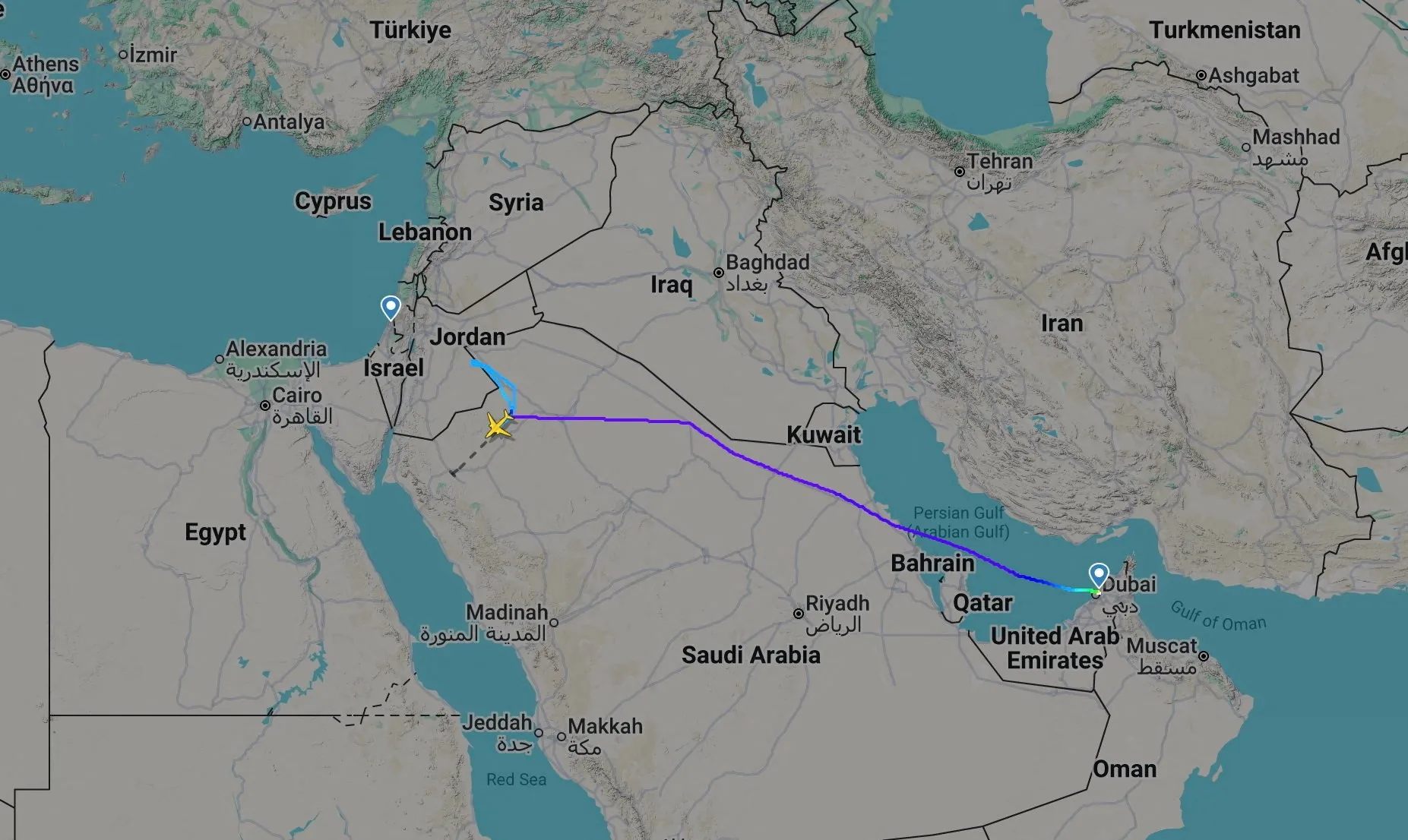 'Sangue por todo o lado': passageira de voo desviado em Israel por briga entre pilotos relata ataque com faca