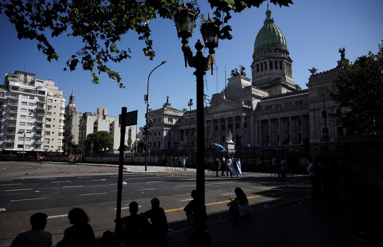 Argentina aprova lei que reduz maioridade penal de 16 para 14 anos | G1