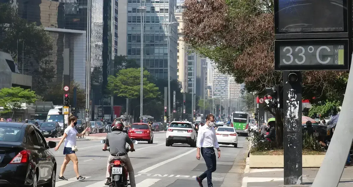 Operação policial frustra plano de ataque a bomba na Avenida Paulista