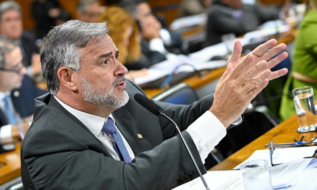 Lulinha: petista promete ir ao Conselho de Ética contra chefe de CPMI