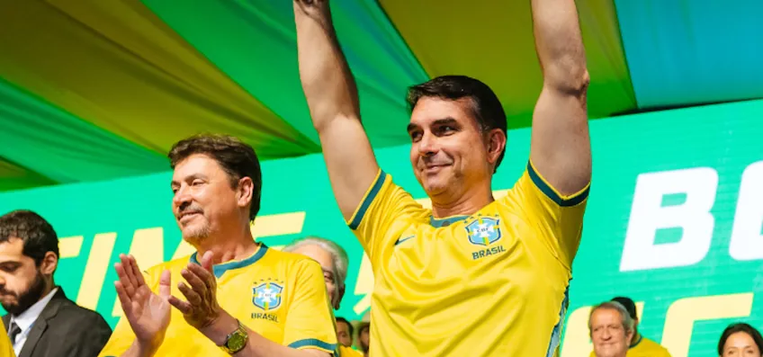 Flávio volta a falar em união depois de atrito público com Michelle