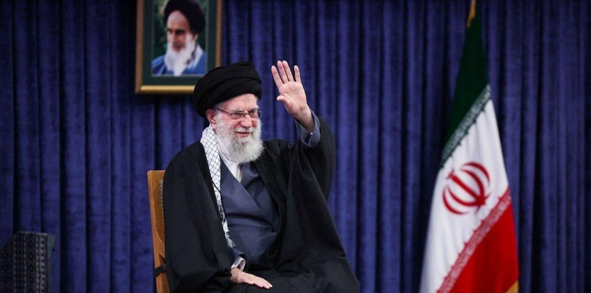 Donald Trump confirma morte de líder supremo do Irã, Ali Khamenei