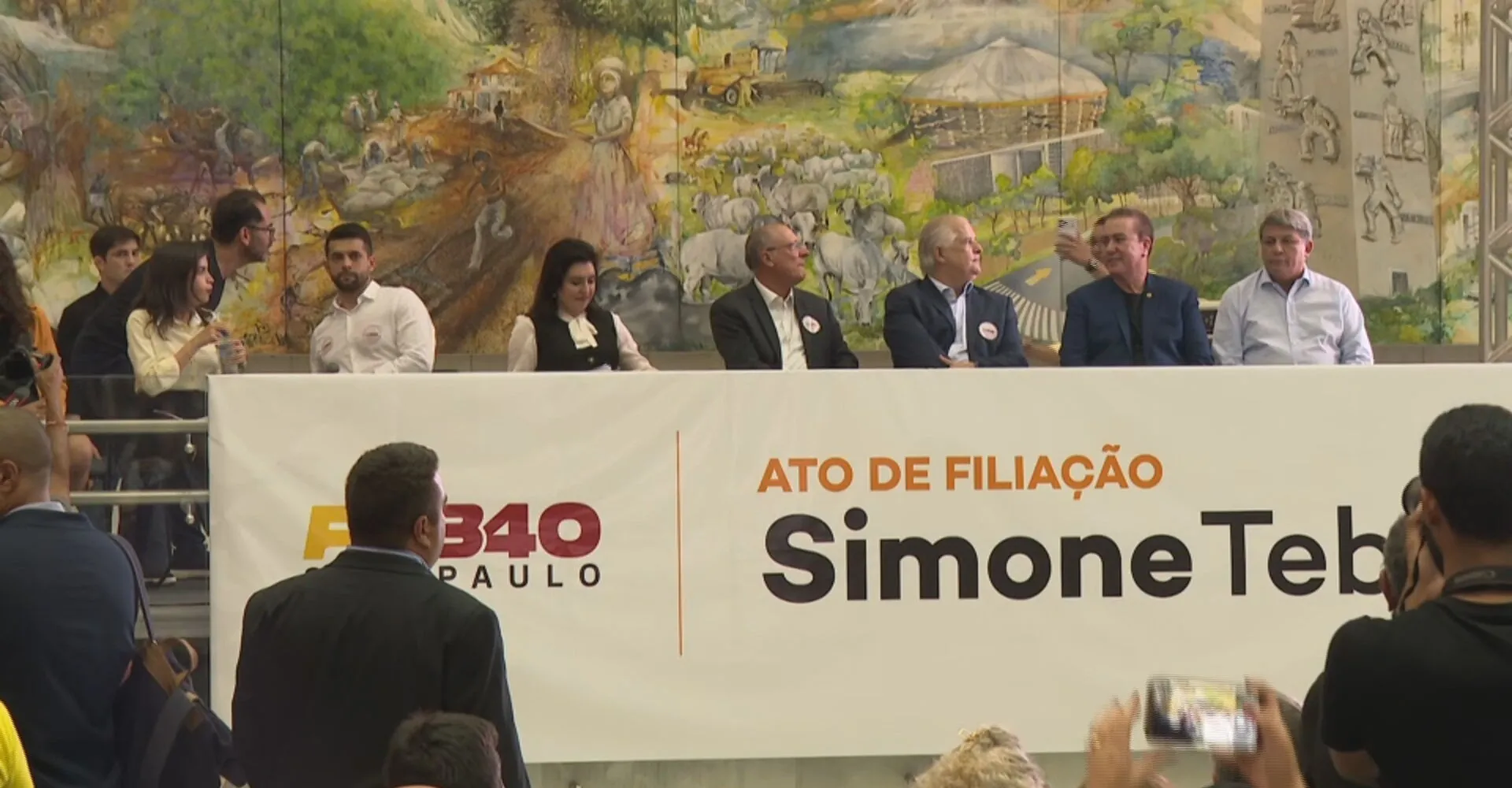 Simone Tebet formaliza filiação ao PSB para disputar o Senado em SP | G1