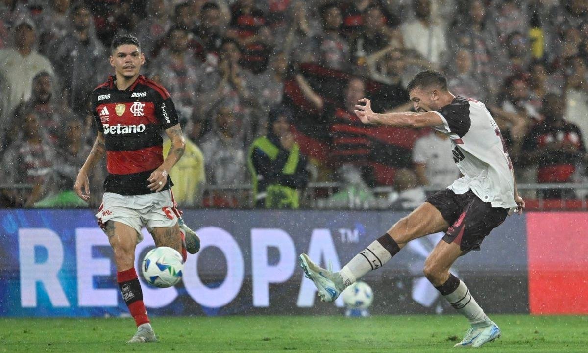 Lanús bate o Flamengo no Maracanã e conquista o título da Recopa