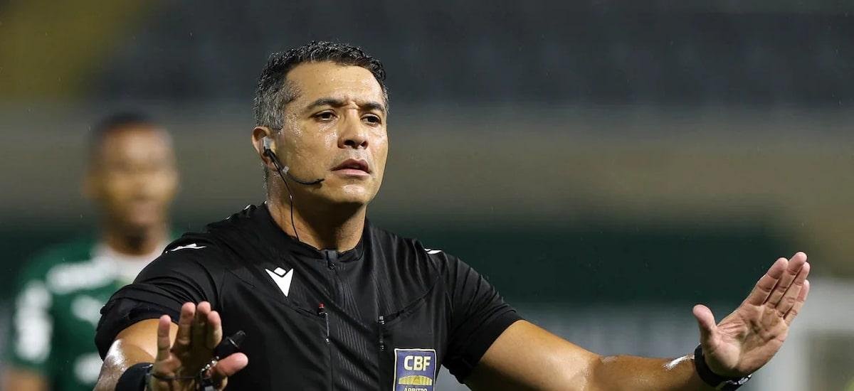CBF admite falha de procedimento em Palmeiras x Fluminense e adverte árbitro