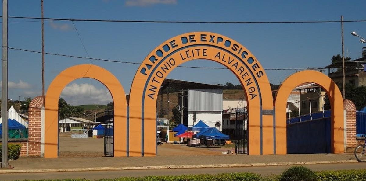 Ex-prefeito é condenado por desviar dinheiro de estacionamento | G1