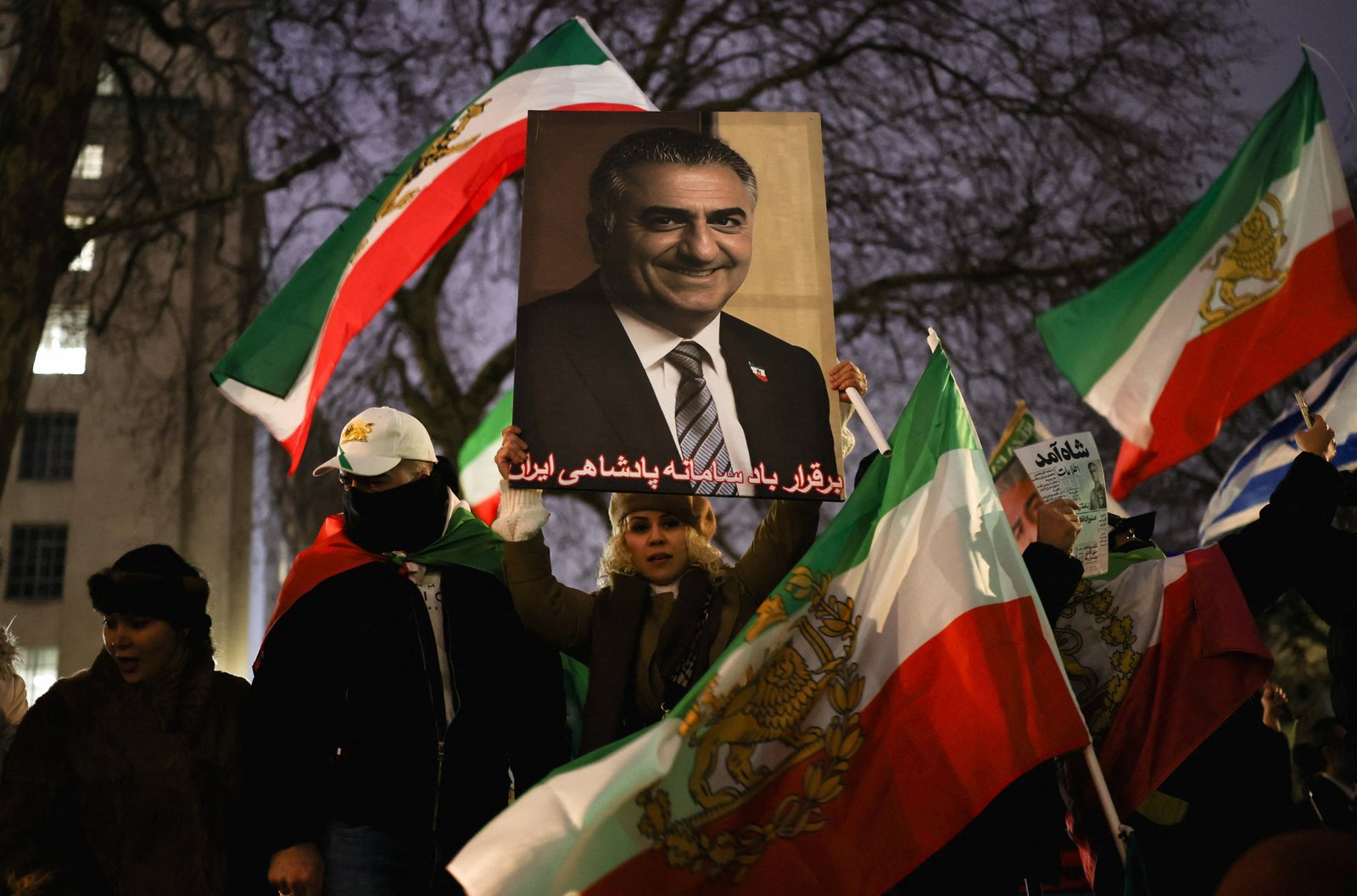 Reza Pahlavi: filho de ditador se apresenta como príncipe herdeiro | G1