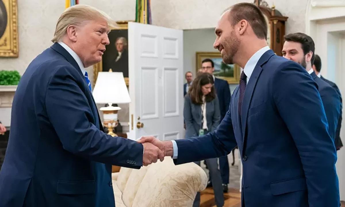 Eduardo Bolsonaro é convidado para evento com Trump e Milei nos EUA