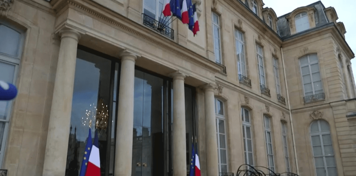 França vai elevar arsenal nuclear e cooperar com países europeus; entenda