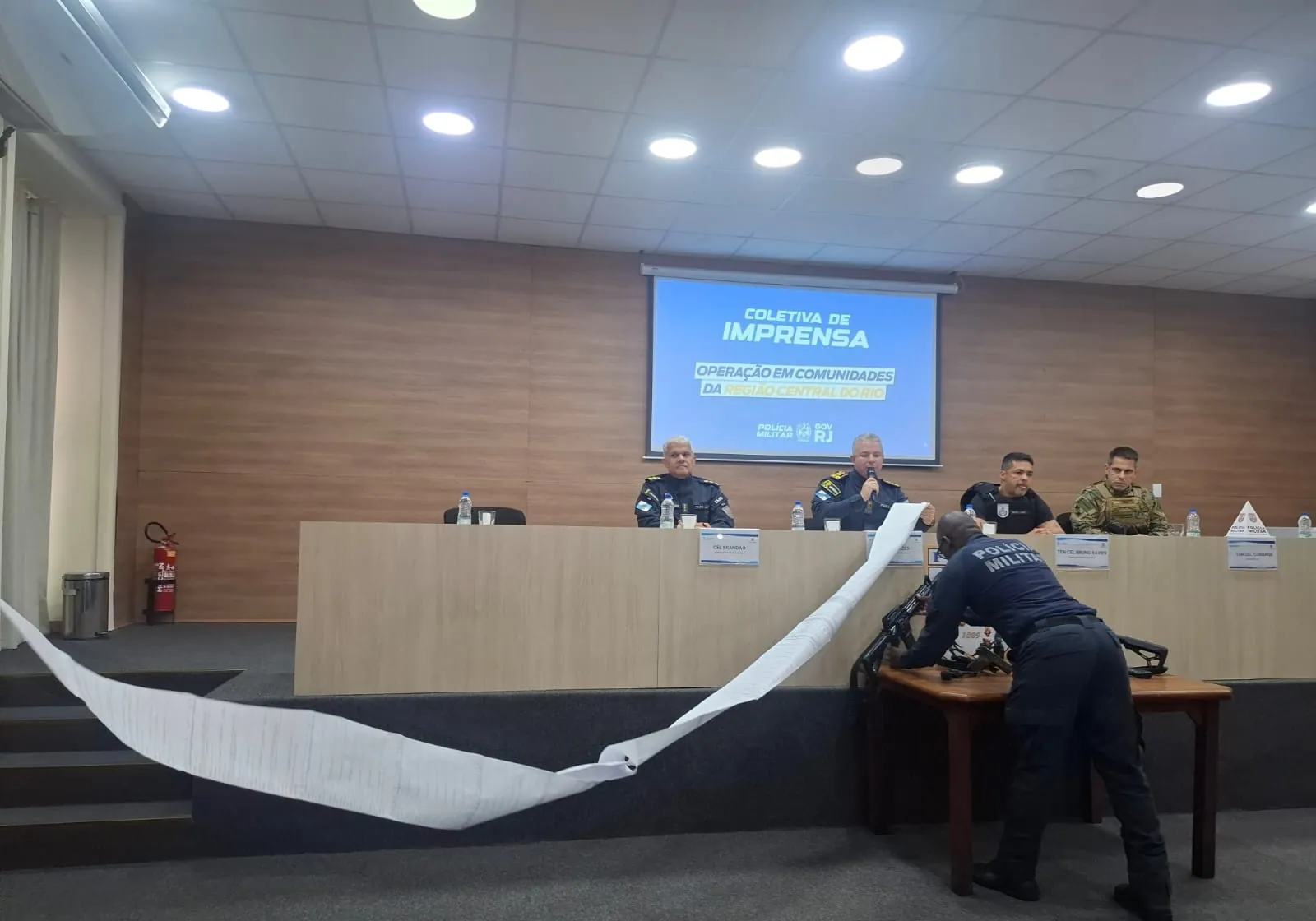 Viúva de homem morto no Morro dos Prazeres nega troca de tiros e diz que não houve reféns em ação da PM