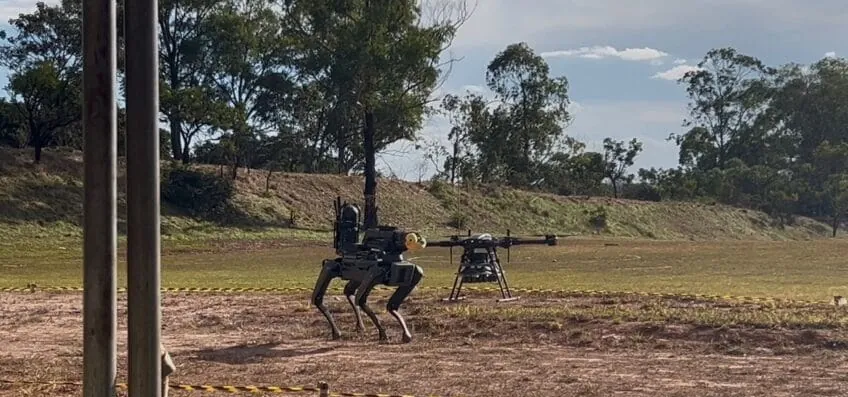 Exército Brasileiro faz demonstração com drones e robôs; assista