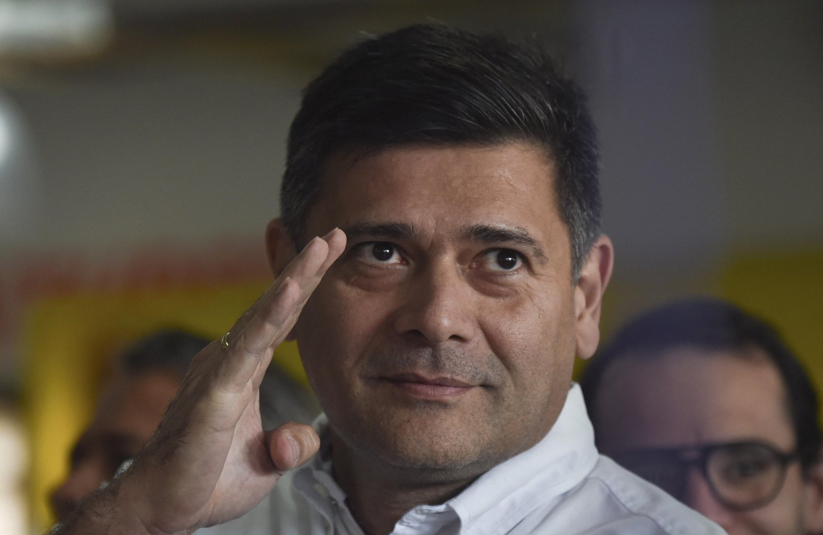 Após quase 19 meses, líder opositor recebe liberdade plena sob anistia na Venezuela