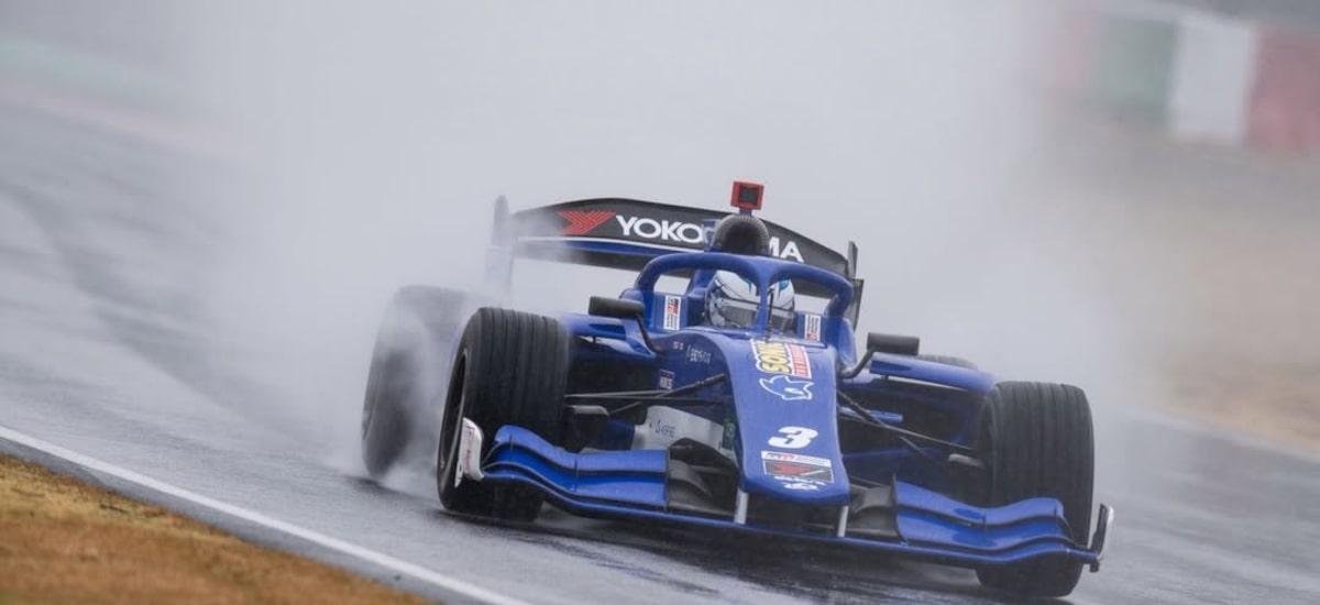 Piloto da Williams sofre forte acidente e capota no Japão; veja vídeo