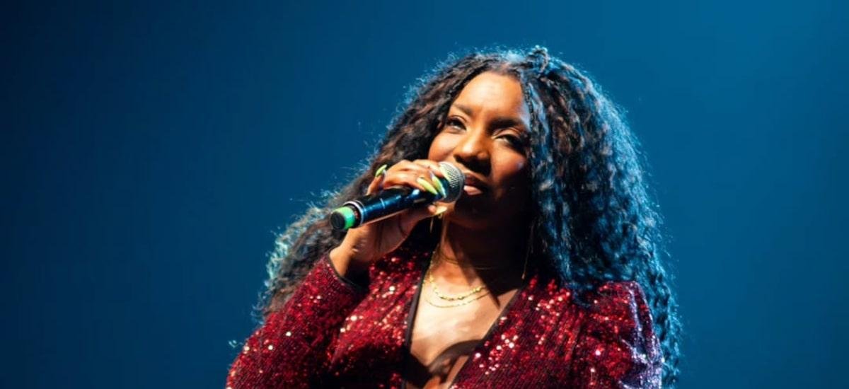 Morre Adriana Araújo, ícone do samba mineiro, aos 49 anos