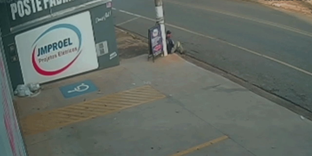 Homem escapa por um triz de ser atingido por caminhonete em Tatuí | G1