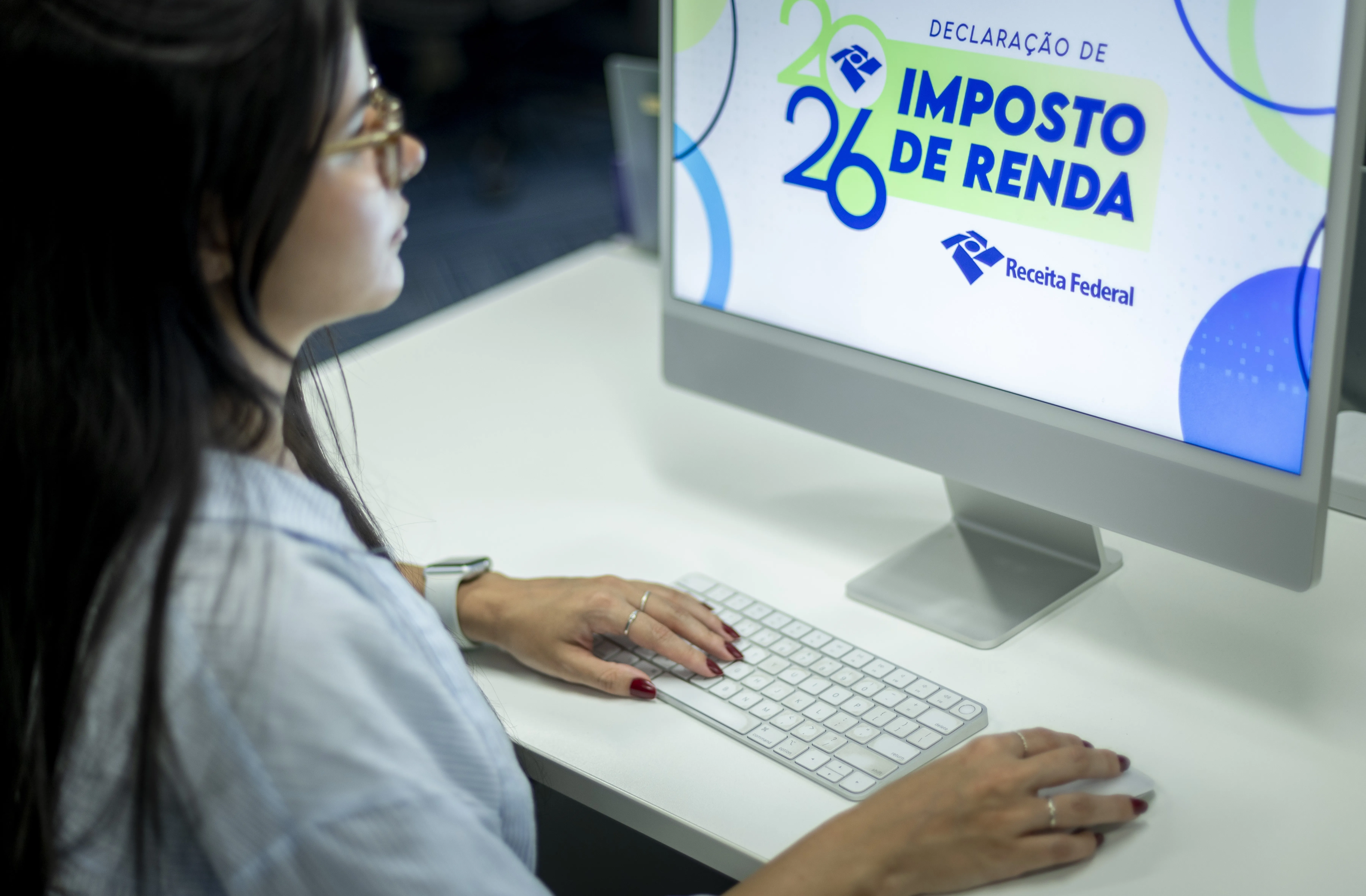 Receita paga hoje terceiro lote de restituição do Imposto de Renda. Veja quem recebe e como consultar