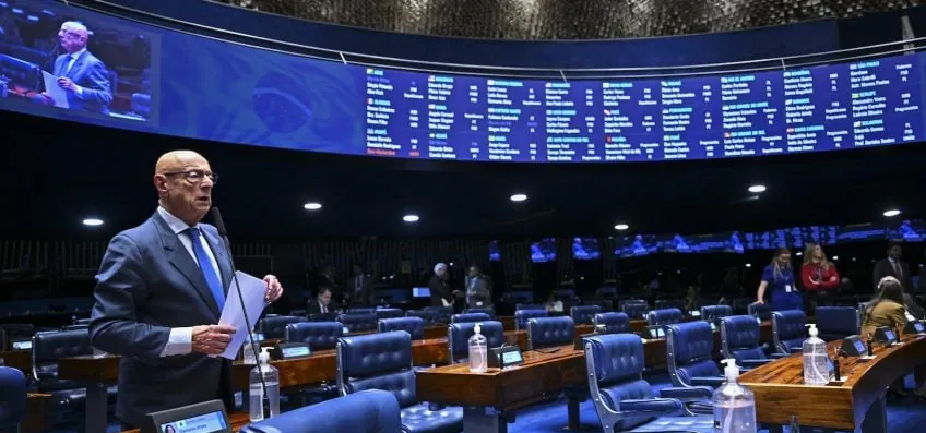 Senado aprova venda de spray de pimenta para defesa de mulheres