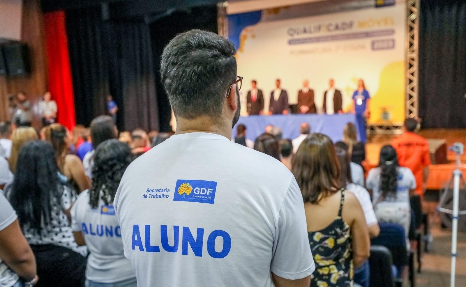 QualificaDF: inscrições para 10 mil vagas são prorrogadas até sexta | G1