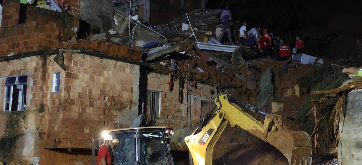 Governo de MG faz apelo para famílias deixarem áreas de encostas: ‘Risco geológico é muito grave’