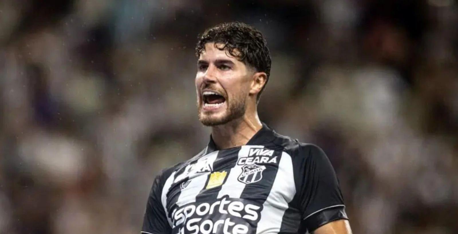 Internacional tenta a contratação de Pedro Raul, do Corinthians
