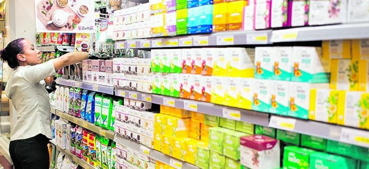 Redução da jornada no comércio pode tirar 0,32 ponto do PIB no curto prazo, diz estudo