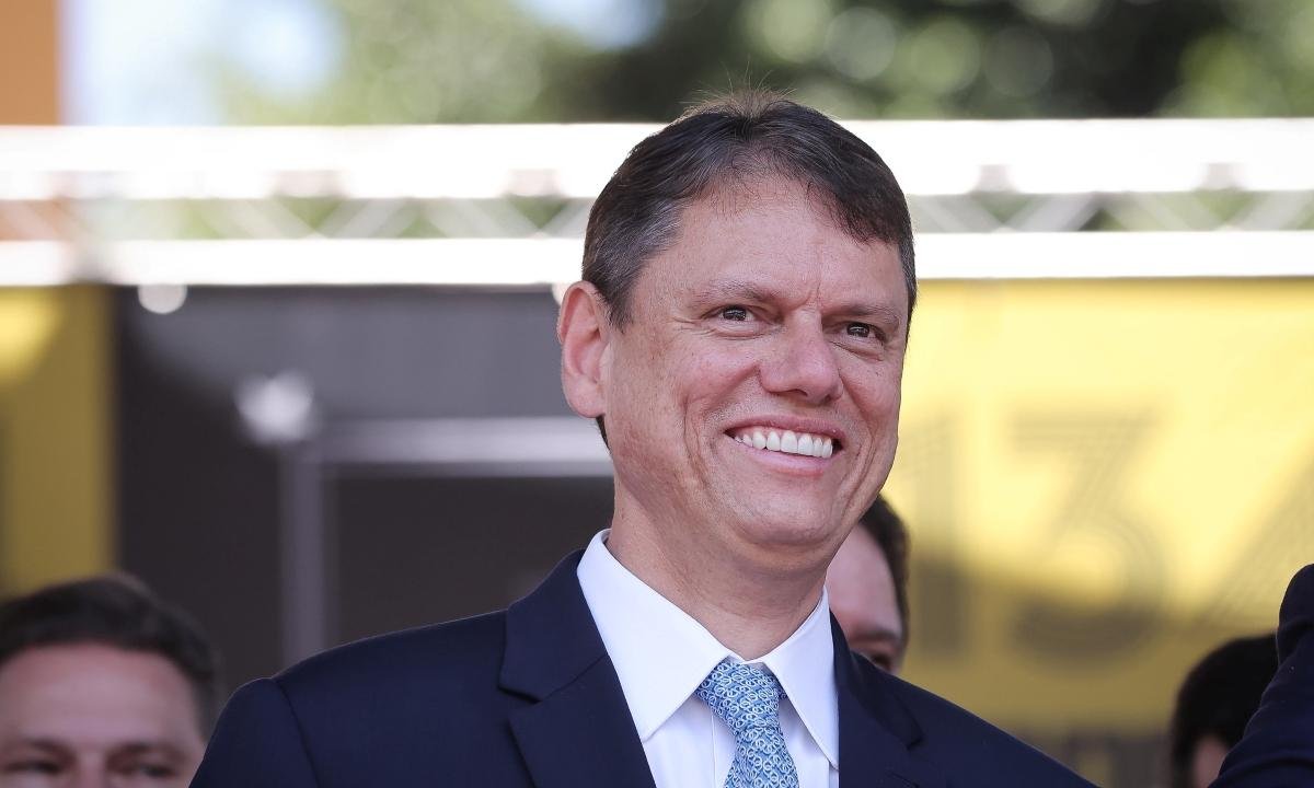 Saresp: retomada de indicador a nível pré-pandemia anima Tarcísio