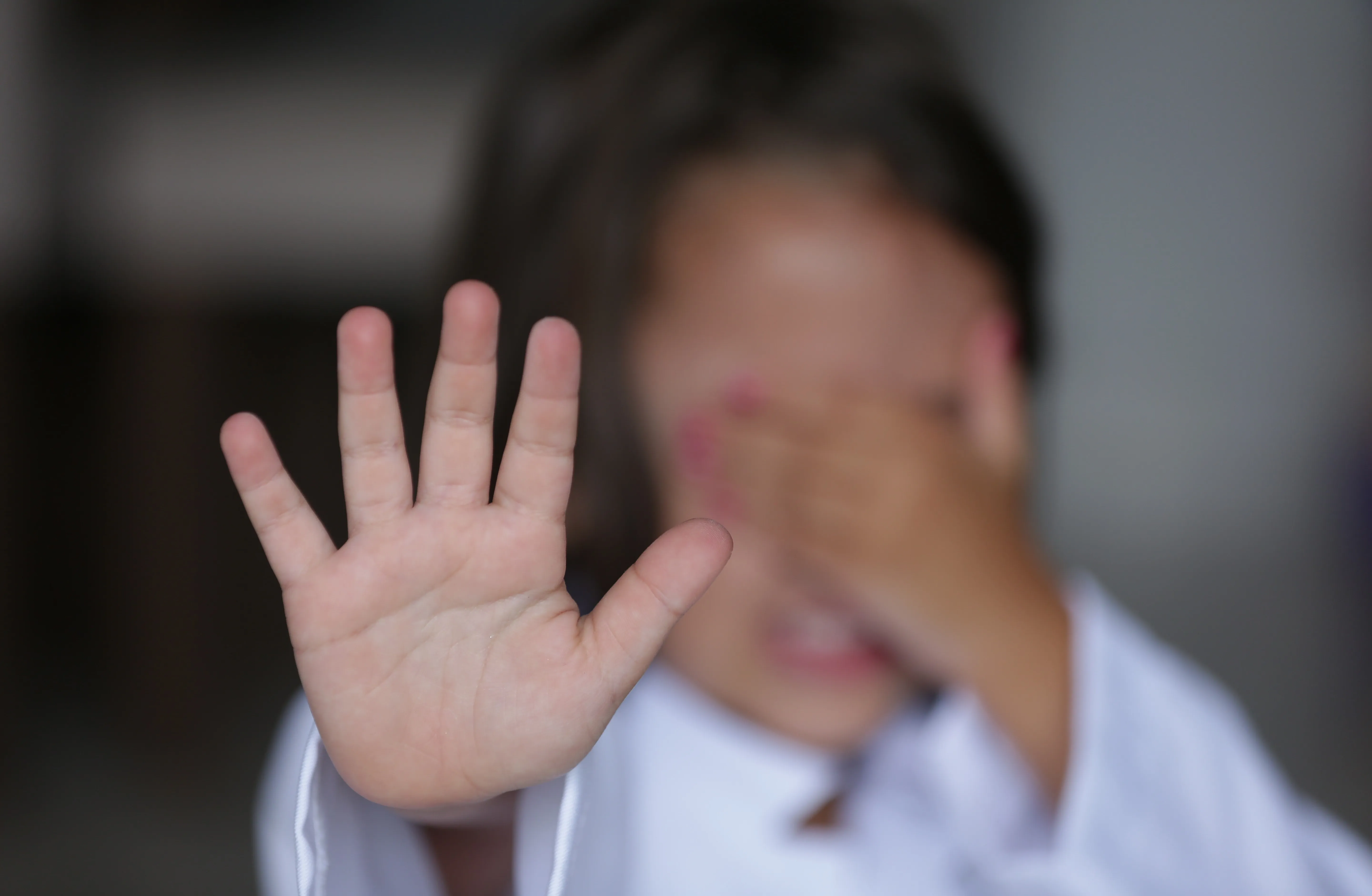 Apesar de 91% defenderem o diálogo, gritos e violência física ainda são recorrentes na educação de crianças, aponta pesquisa