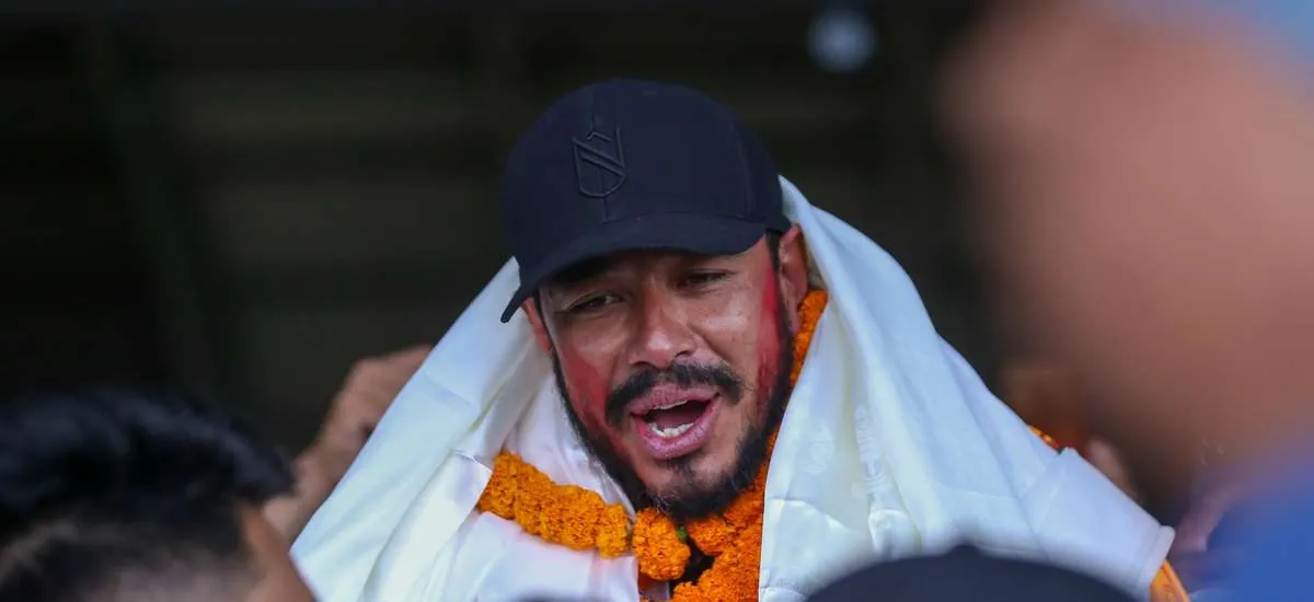 Nirmal Purja, ícone do montanhismo, morre em avalanche no Paquistão