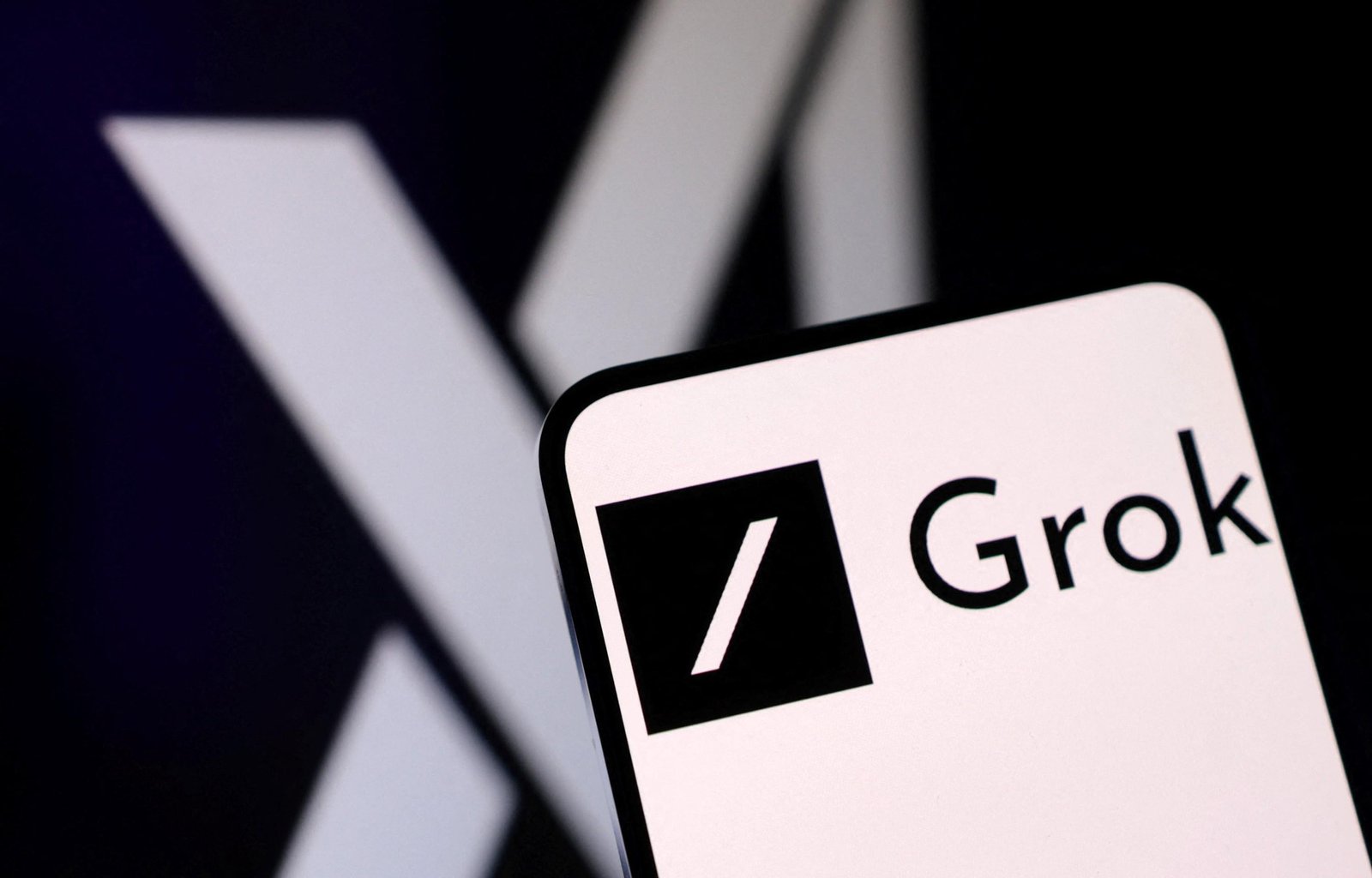 Reino Unido abre investigação contra o X por imagens de conteúdo sexual do Grok | G1