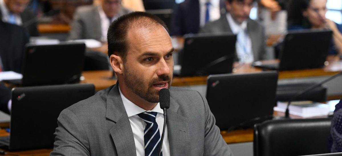 Flávio diz que não está pensando em ministro ainda ao comentar chance de propor Eduardo no Itamaraty